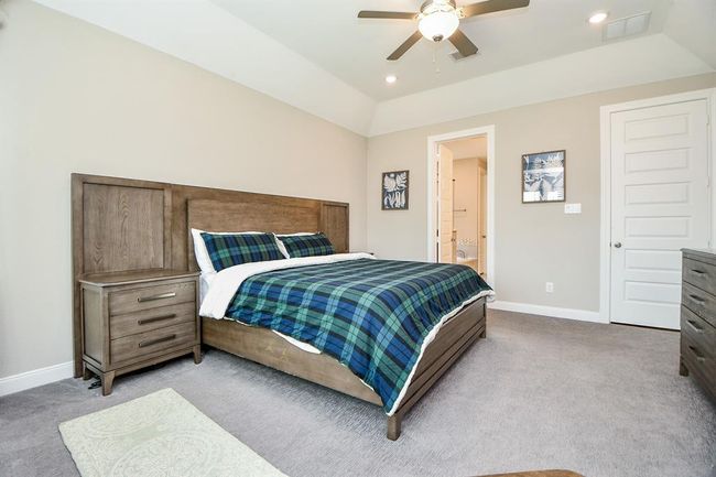 2626 Summer Indigo Trl, House other with 5 bedrooms, 3 bathrooms and 2 parking in Pearland TX | Image 23