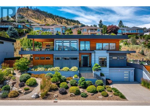 7934 Graystone Dr, Coldstream, BC, V1B4A9 | Card Image