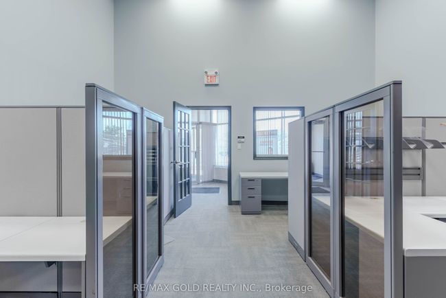 5 - 351 Parkhurst Sq, Home with 0 bedrooms, 1 bathrooms and null parking in Brampton ON | Image 9