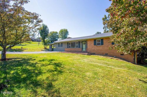 1907 Club Dr, Johnson City, TN, 37601-2260 | Card Image