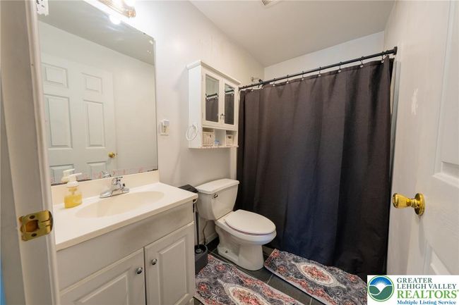 7112 Howell Ter, House other with 4 bedrooms, 2 bathrooms and null parking in Stroudsburg PA | Image 14