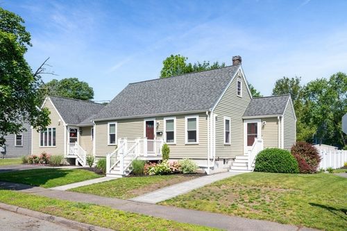 11 Beaver Park, Danvers, MA, 01923-2024 | Card Image