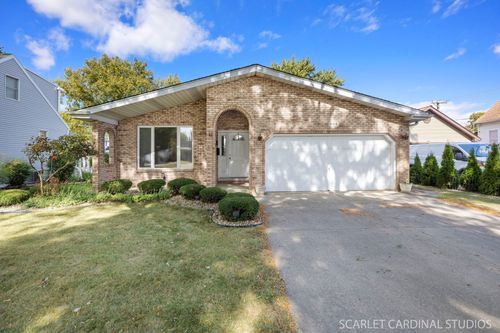 8214 45th St, Lyons, IL, 60534-1705 | Card Image