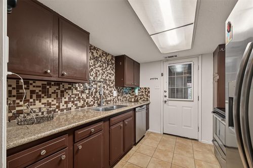 3834 Laura Leigh Dr, Friendswood, TX, 77546-4159 | Card Image