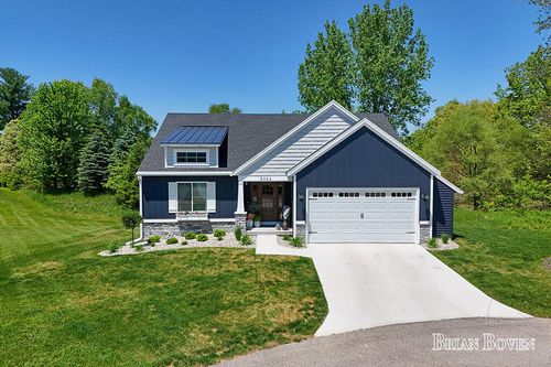8366 Rose Ridge Dr Ne, Rockford, MI, 49341-8844 | Card Image