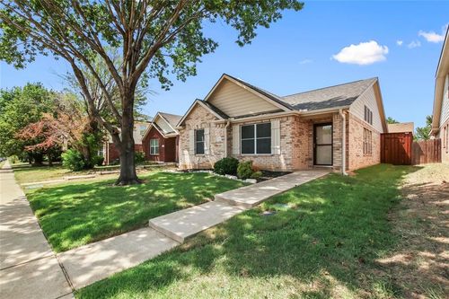 9005 Stewart Street, Cross Roads, TX, 76227 | Card Image