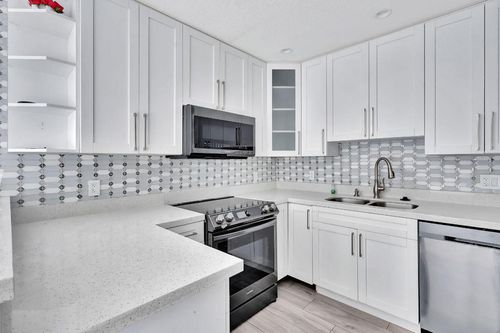 44-810 Lake Shore Dr, Lake Park, FL, 33403-2939 | Card Image