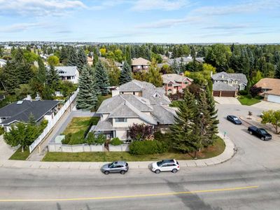 103 Scandia Bay Nw, House other with 6 bedrooms, 3 bathrooms and 6 parking in Calgary AB | Image 2