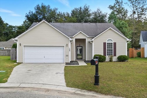 106 Hialeah Ct, Summerville, SC, 29486-8241 | Card Image