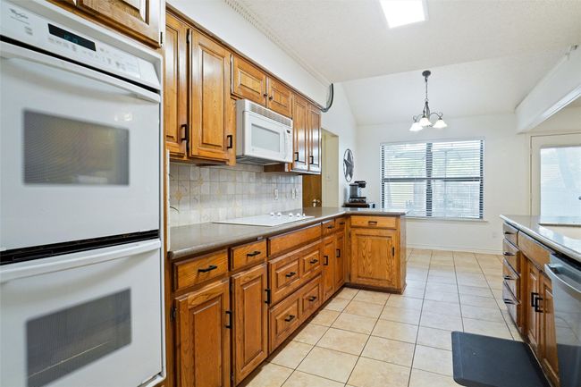 1000 Forest Trail Ct, House other with 4 bedrooms, 3 bathrooms and null parking in Euless TX | Image 6
