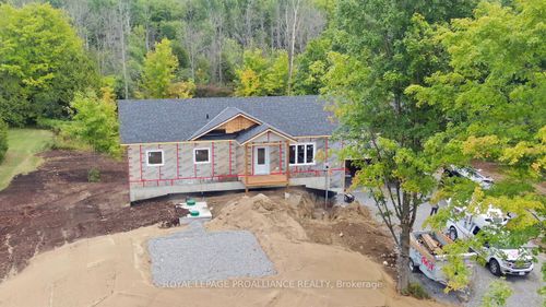 6229 Foster Hall Rd, Brockville, ON, K6V5T4 | Card Image