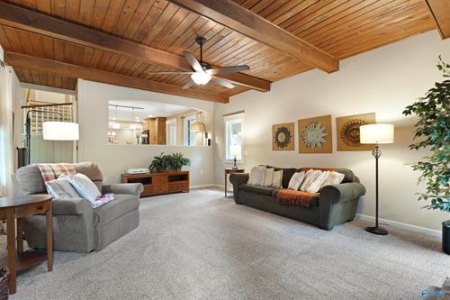 2015 Chapel Hill Rd Sw, Decatur, AL, 35603-4001 | Card Image