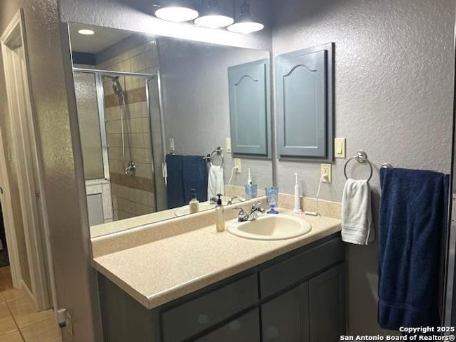 510 Jack Nickolaus Dr, House other with 3 bedrooms, 3 bathrooms and null parking in Devine TX | Image 22