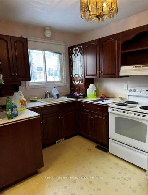 316E Bluevale Street N, Waterloo, ON, N2J4G3 | Card Image