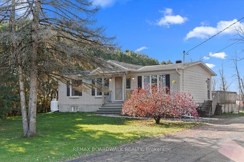 2462 Dunning Rd, Sarsfield, ON, K0A3E0 | Card Image