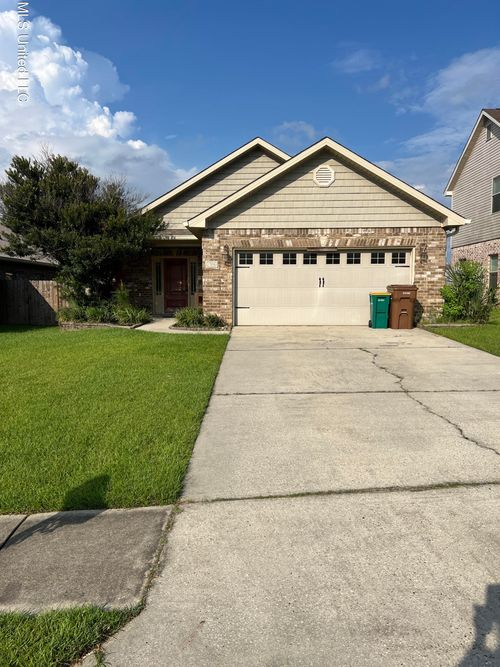 17034 Date Palm Dr, D'Iberville, MS, 39540-8825 | Card Image