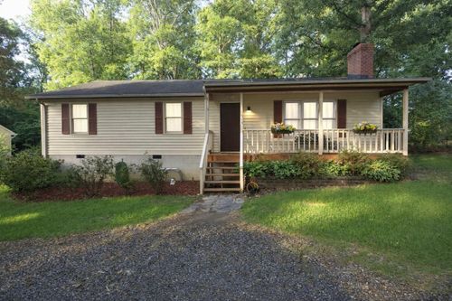 733 Canterbury Dr, Ruther Glen, VA, 22546-1048 | Card Image