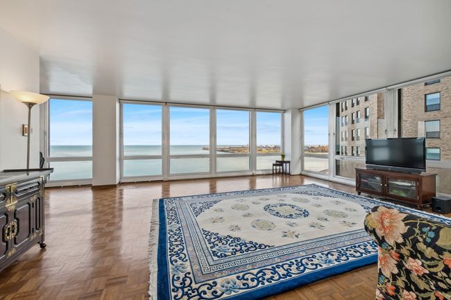 2nd Bedroom Office / Lake View | Image 7