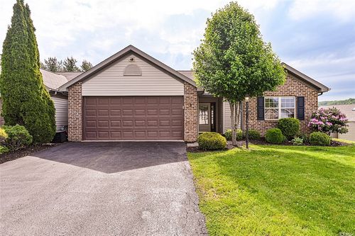 3 Medinah Ct, Greensburg, PA, 15601-8965 | Card Image