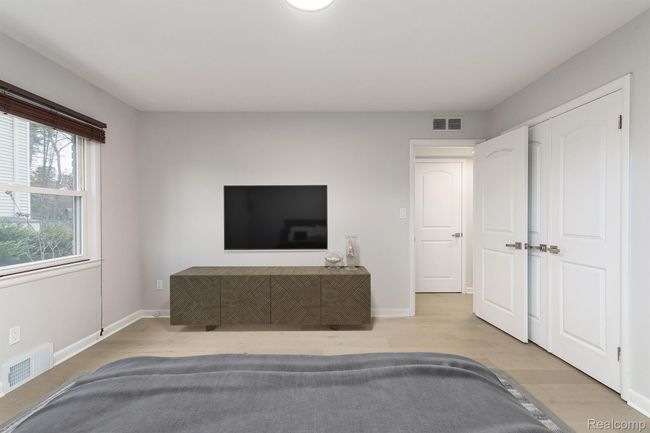 PRIMARY BEDROOM VIRTUALLY STAGED | Image 8