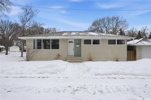 11 Ling St, Saskatoon, SK, S7H3G4 | Card Image
