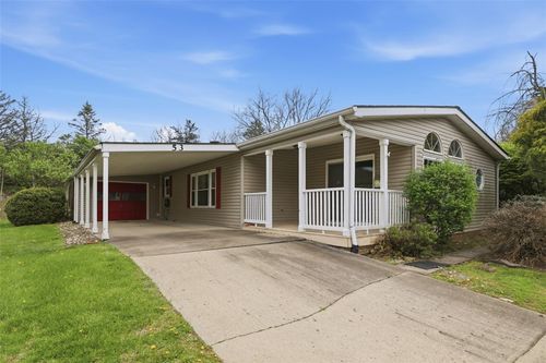 53 Stratford Ct, Carnegie, PA, 15106-1577 | Card Image