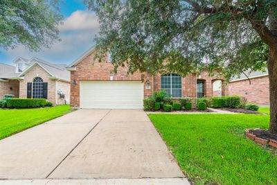 5211 Valley Bluff Lane, House other with 3 bedrooms, 3 bathrooms and null parking in Katy TX | Image 1