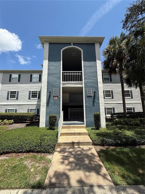 8209 Olympia Ct, LONGWOOD, FL, 32779-6230 | Card Image