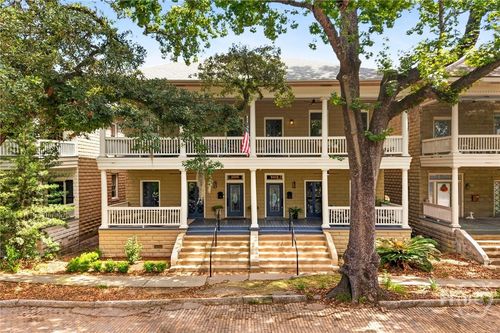 104 38th St, savannah, GA, 31401-8515 | Card Image