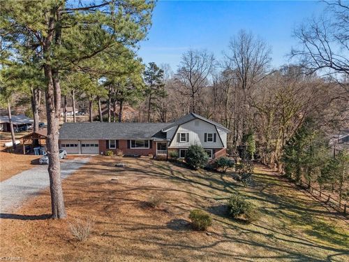 5217 Overlea Dr, Greensboro, NC, 27407-9706 | Card Image