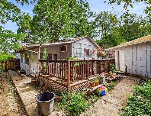 90 Oak St, Miranda, CA, 95553 | Card Image