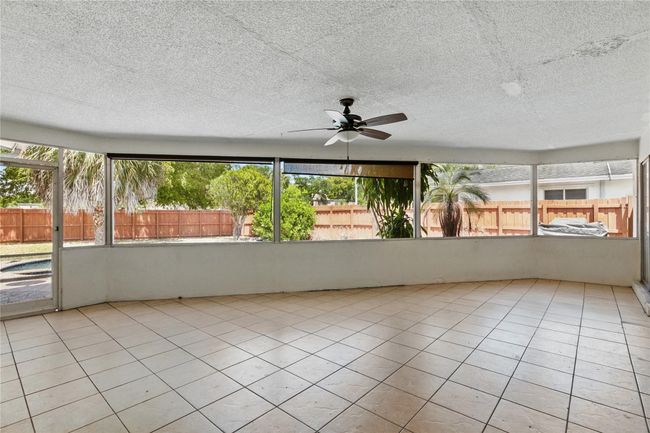 7965 Nw 9 Th St, House other with 3 bedrooms, 2 bathrooms and null parking in Margate FL | Image 27