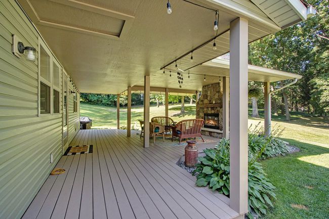 33 2 Nd St, House other with 4 bedrooms, 3 bathrooms and null parking in Plainwell MI | Image 11