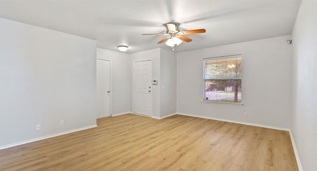 Spacious Living Room | Image 6