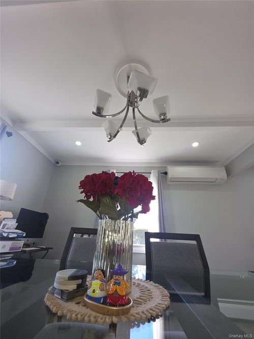 13 Peachtree Ln, Levittown, NY, 11756-2217 | Card Image