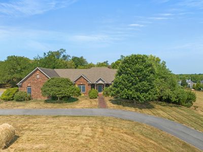 705 Miles Road, House other with 3 bedrooms, 3 bathrooms and null parking in Nicholasville KY | Image 2