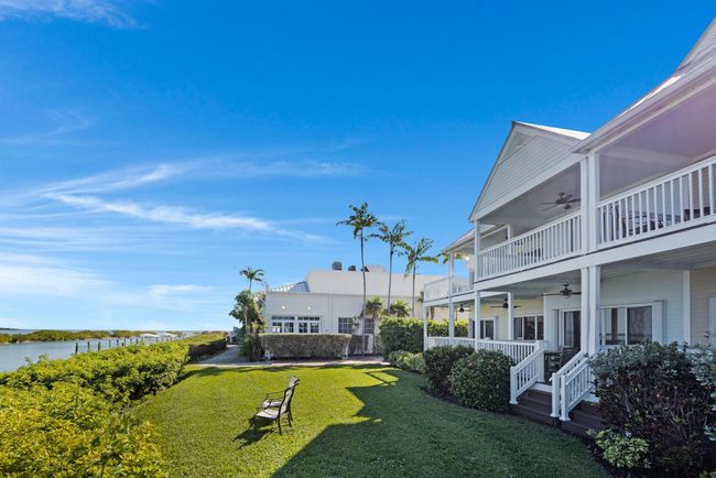 2104 Marina Villas Dr, Condo with 2 bedrooms, 3 bathrooms and null parking in Duck Key FL | Image 16