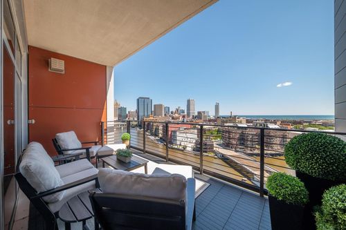 1204-106 W Seeboth Street, Milwaukee, WI, 53204 | Card Image