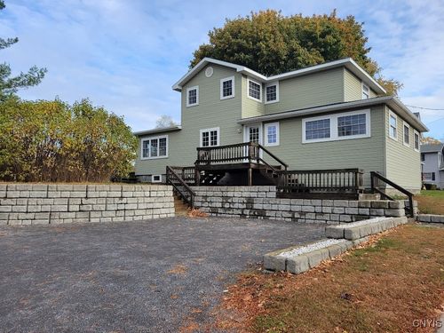 832 State St, Clayton, NY, 13624-1328 | Card Image