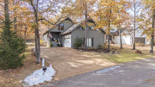 215 Saint Andrews Ct, Counce, TN, 38326-4243 | Card Image