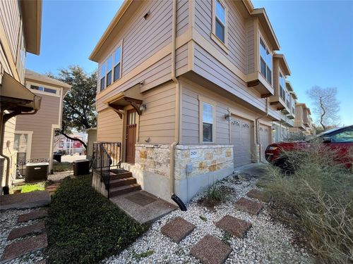 17c-2829 Saville Loop, Austin, TX, 78741-6993 | Card Image