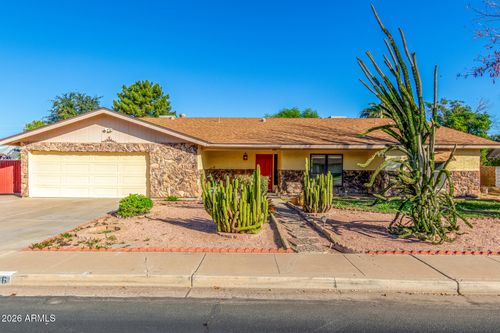 1626 E Garnet Ave, Mesa, AZ, 85204-6012 | Card Image