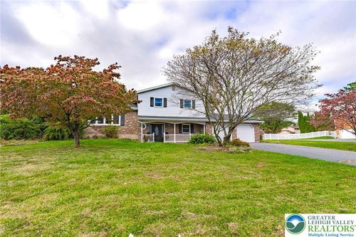 7523 Franks Dr, Bath, PA, 18014-8921 | Card Image