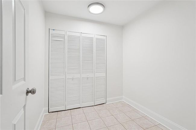APT-301 - 1166 Booth Rd Sw, Condo with 2 bedrooms, 2 bathrooms and null parking in Marietta GA | Image 24