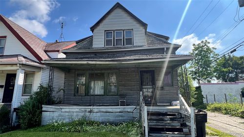 6628 Burns St, Detroit, MI, 48213-2642 | Card Image
