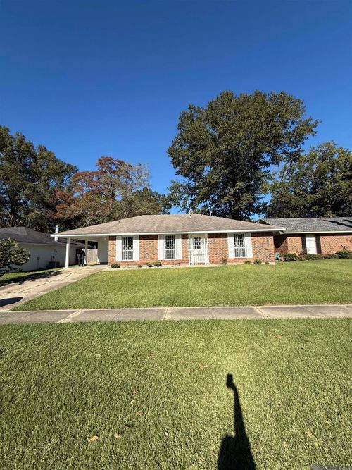 13745 Broad Ct, Baton Rouge, LA, 70810-2186 | Card Image