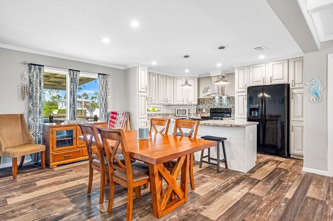 9224 Olive Ave, House other with 3 bedrooms, 2 bathrooms and 5 parking in Port St. Joe FL | Image 12