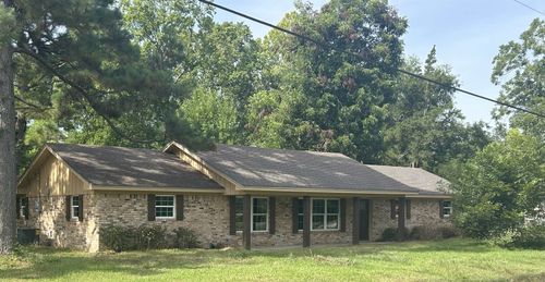 235 W Barfield St, Sour Lake, TX, 77659-5837 | Card Image