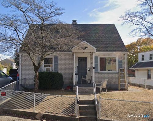 237 Burritt St, New Britain, CT, 06053-4005 | Card Image