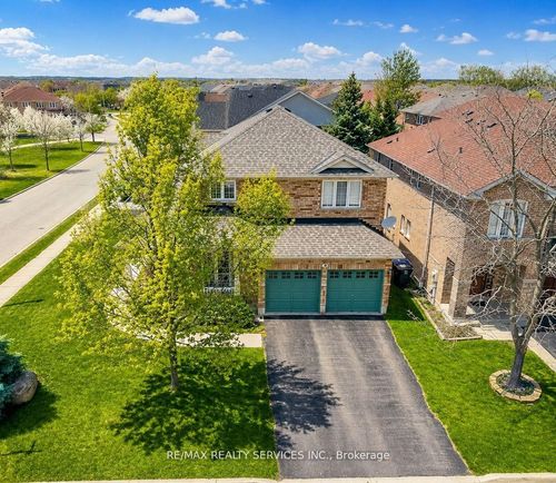 21 Filbert Way, Brampton, ON, L7A3G2 | Card Image